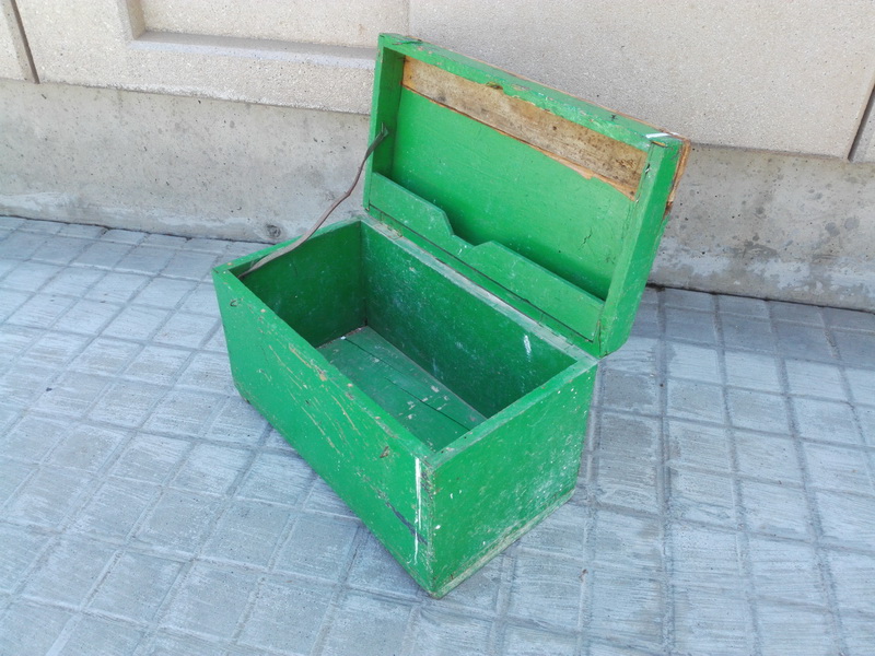 caja herramientas madera 31x50x26 (10eu.) 1u